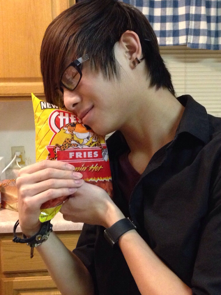 ugh. My bro and my hot fries!